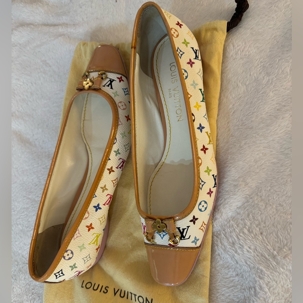 Louis Vuitton flats